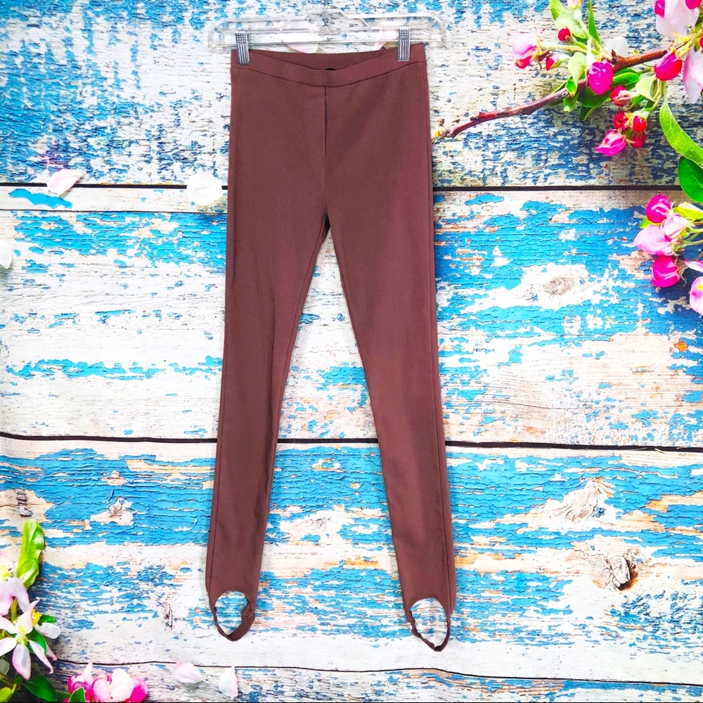 MOD Stirrup Pants Sz Medium Like New!
